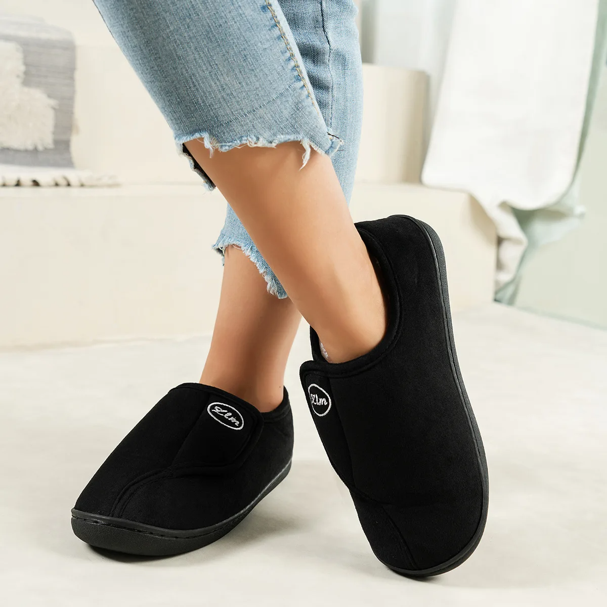 Chaussons Homme et Femme – Confortables avec Ouverture Réglable et Semelle Antidérapante
