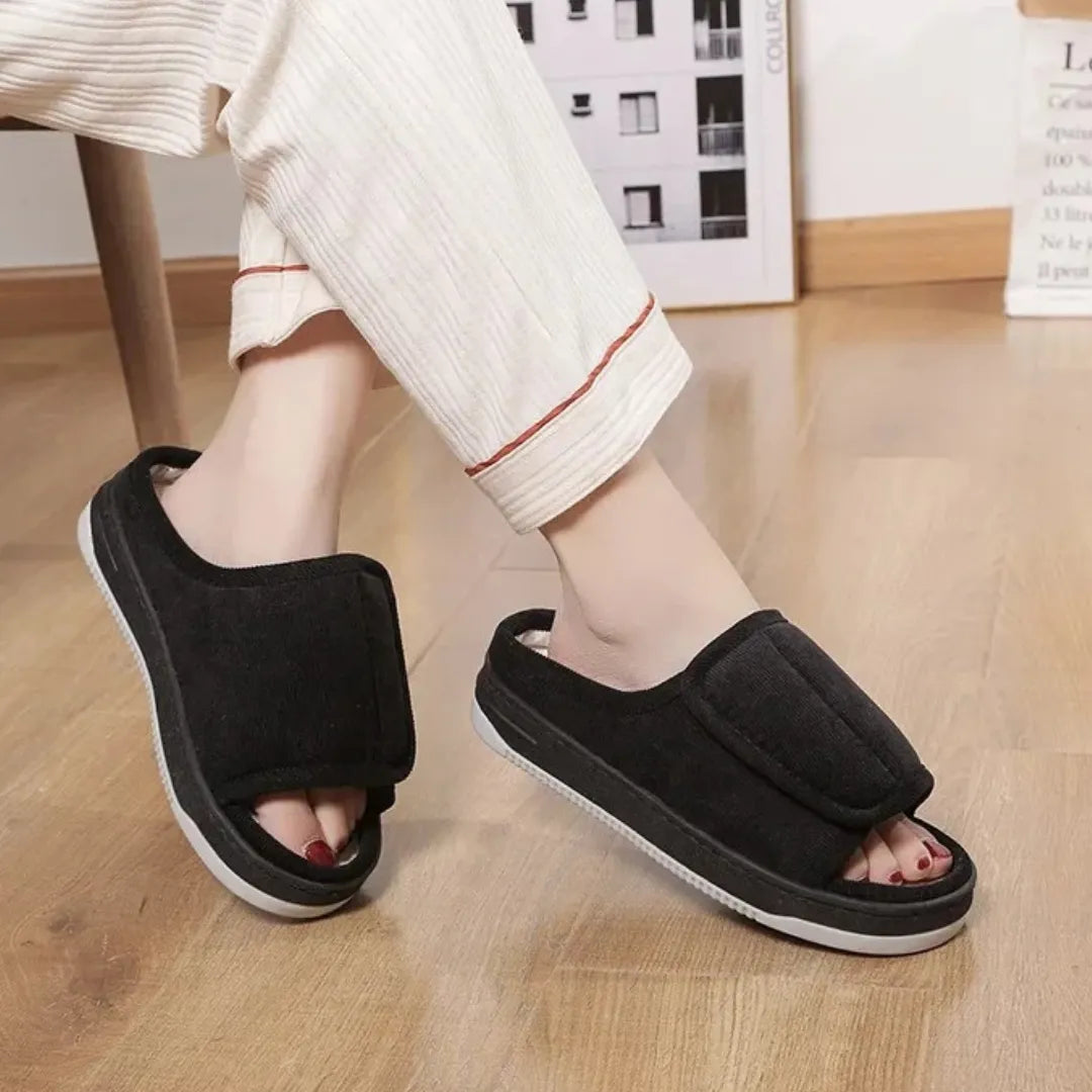 Chaussons Femme Doublés à Scratch – Ajustables, Confortables et Chauds – Intérieur