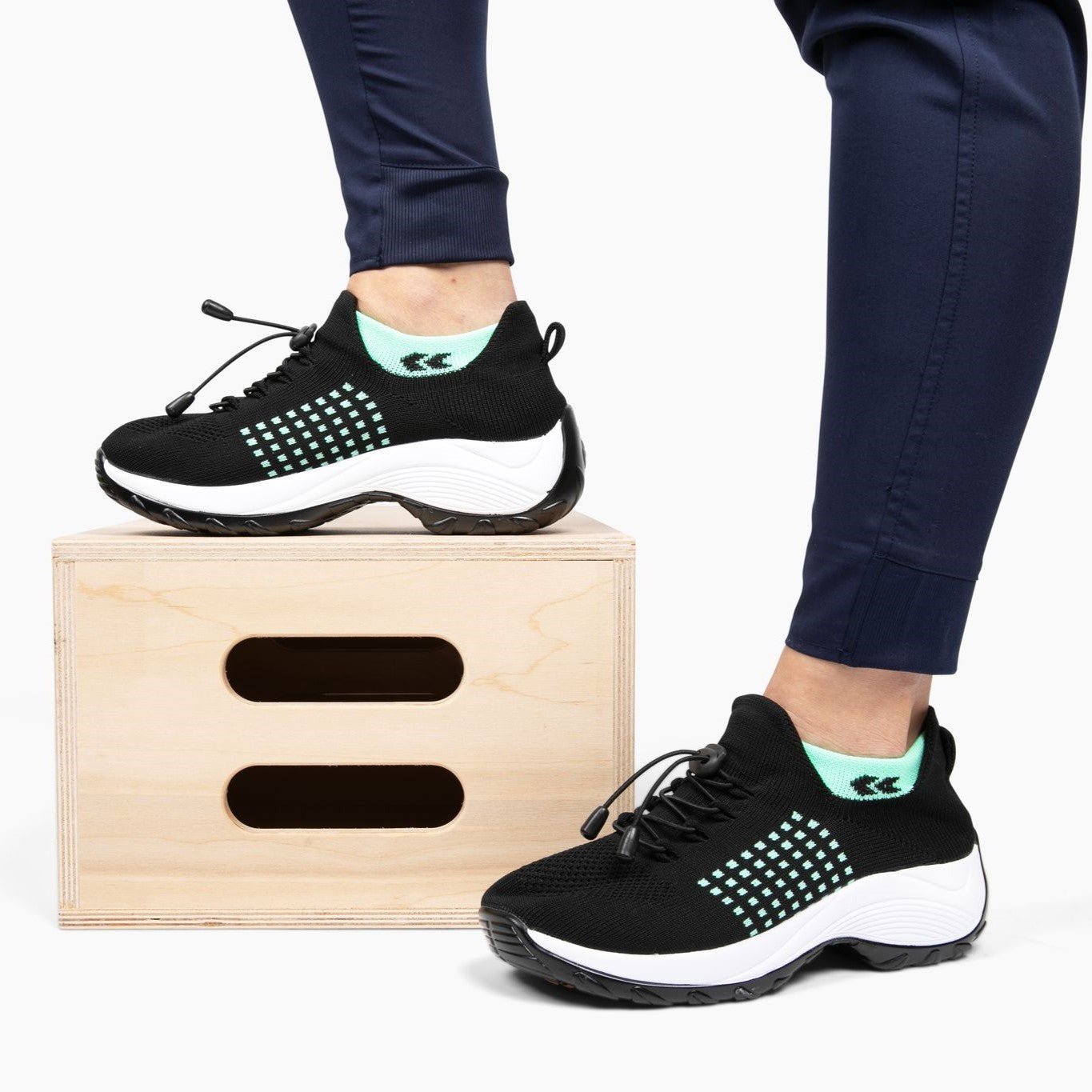 Chaussures Femme Légères pour le Travail et le Quotidien – Confortables et Antidérapantes