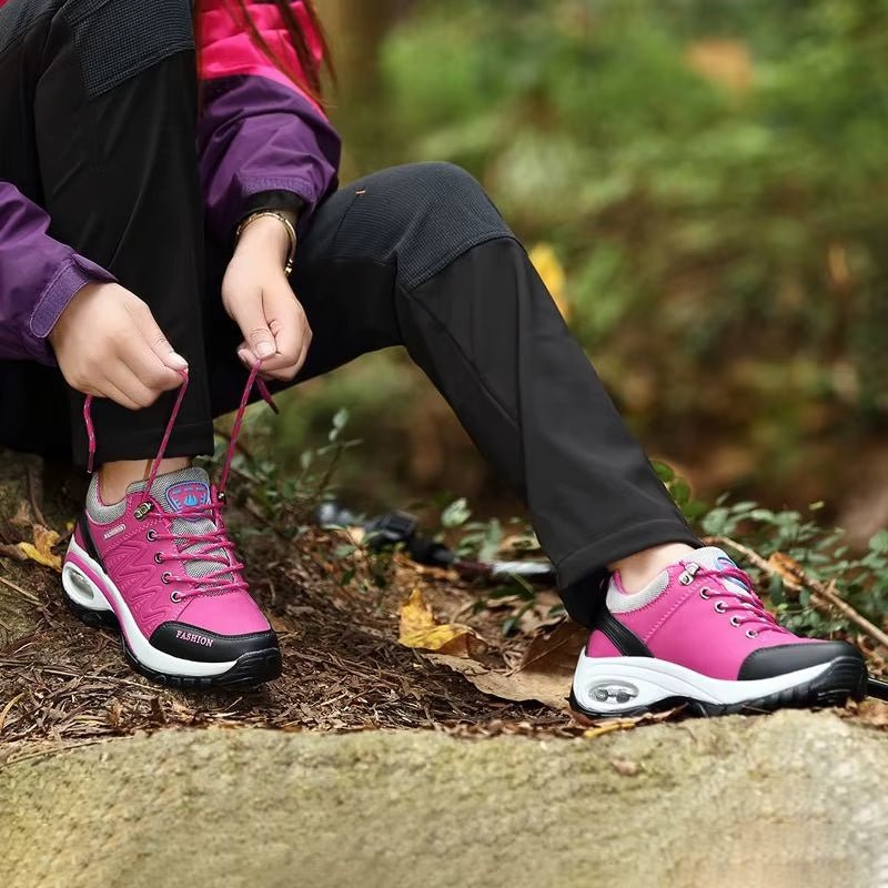 Chaussures de randonnée basses femme – Légères et respirantes pour pieds larges