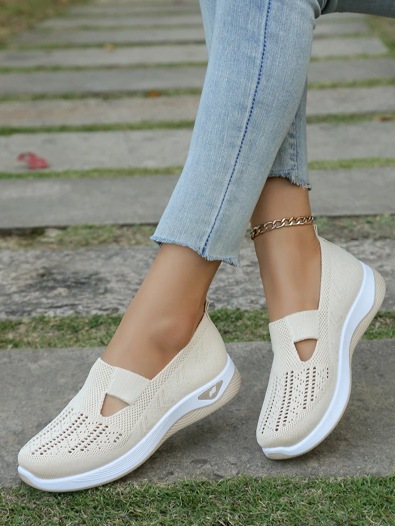 Baskets Slip-On Femme – Légères, Confortables et Respirantes